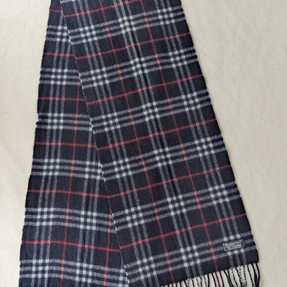 Burberry Designer Cashmere Scarf Blue Unisex – Used – Timeless Cold Weather Wear - Picture 3 of 10